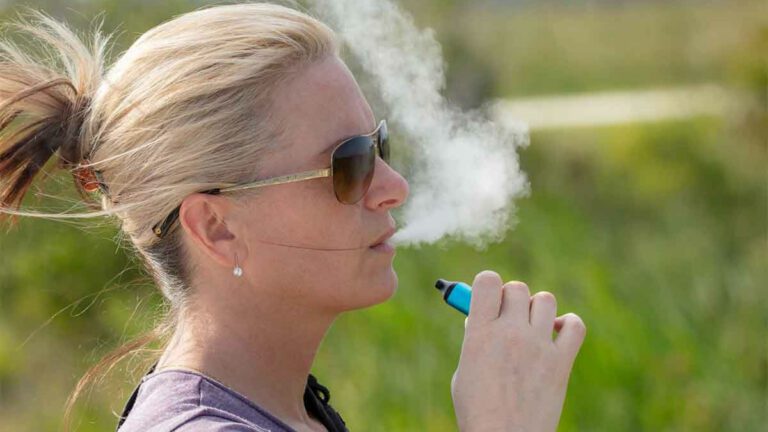 Poland bans single-use e-cigarettes