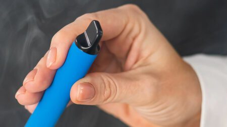 France bans disposable e-cigarettes