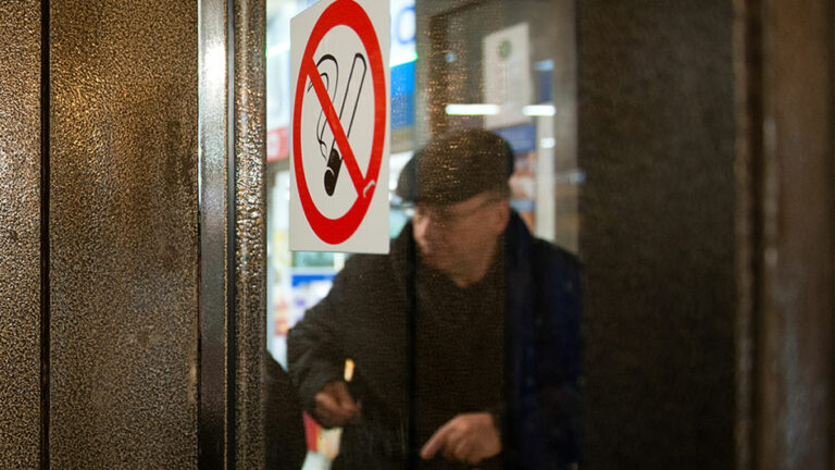Russia Approves Regional Vape Bans and Nicotine Licensing Law Russia Smoking Rates, Vaping Regulation