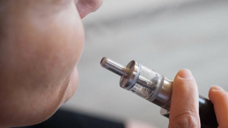 Le Sénat français rejette la taxe sur le vapotage et l’interdiction des ventes en ligne dans le budget 2026 France Vape Tax, 2026 Budget